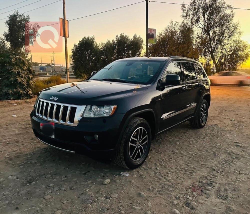 جیپ گراند شیرۆکی